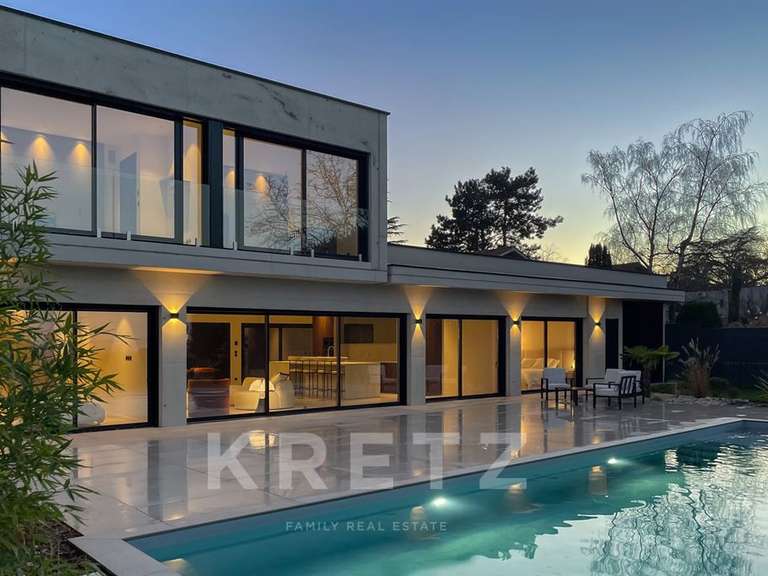 Maison Limonest - 5 chambres - 200m²