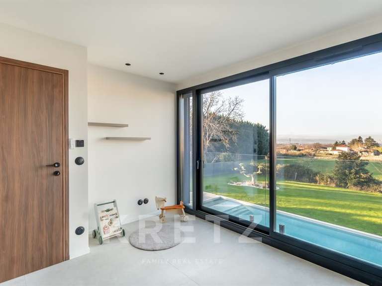 Maison Limonest - 5 chambres - 200m²