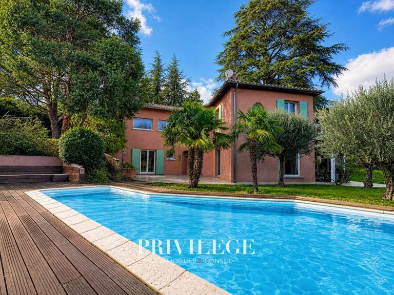 Maison Limonest - 5 chambres - 225m²