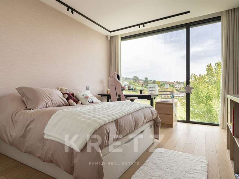 Maison Limonest - 5 chambres - 365m²