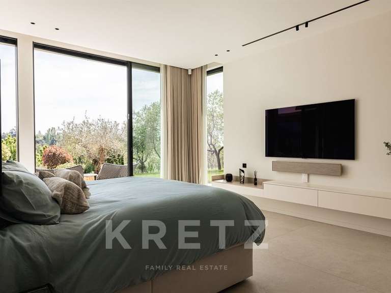 Maison Limonest - 5 chambres - 365m²