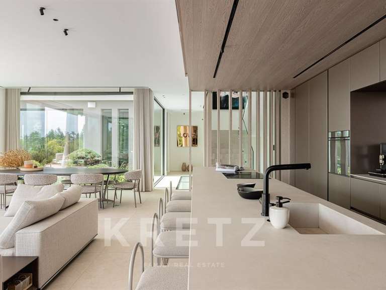 Maison Limonest - 5 chambres - 365m²