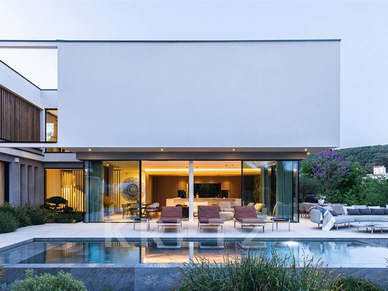 Maison Limonest - 5 chambres - 365m²