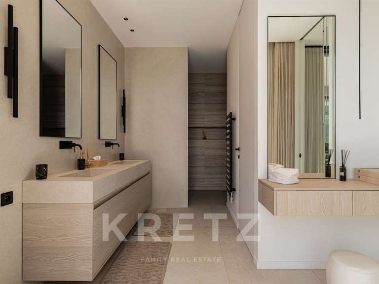 House Limonest - 5 bedrooms - 365m²