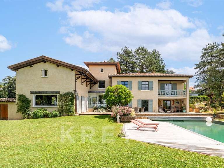 Maison Limonest - 5 chambres - 436m²