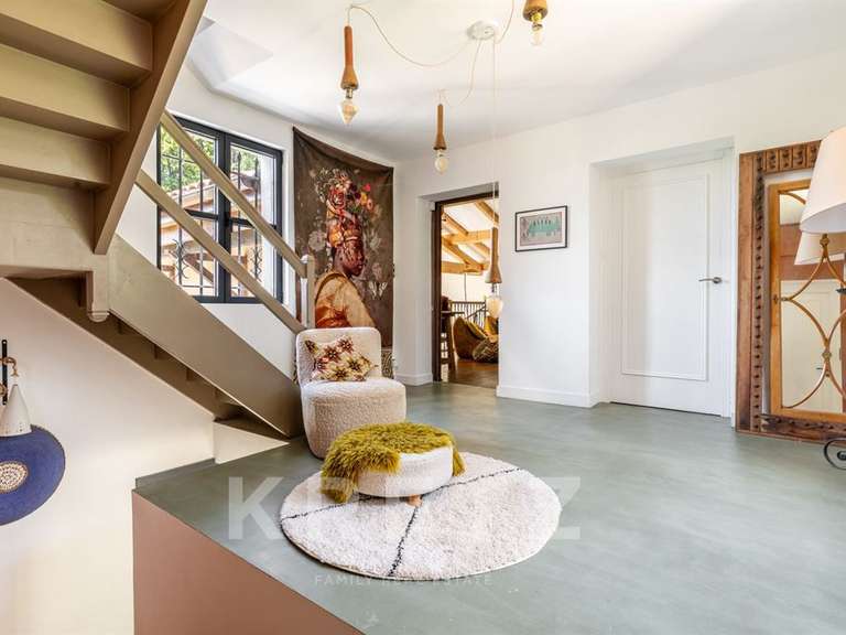 Maison Limonest - 5 chambres - 436m²