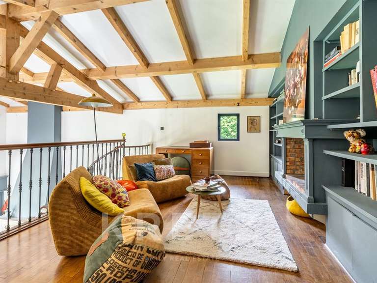 Maison Limonest - 5 chambres - 436m²