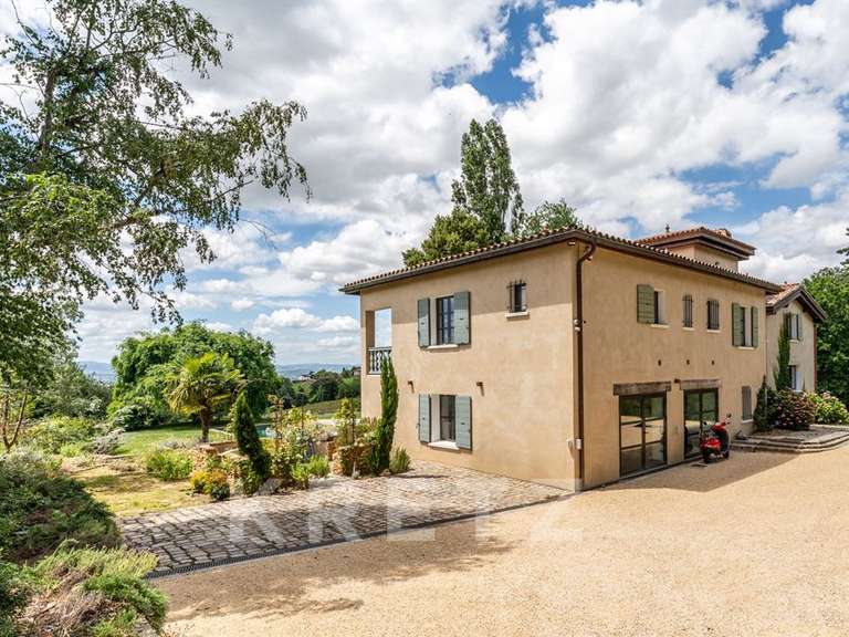 Maison Limonest - 5 chambres - 436m²