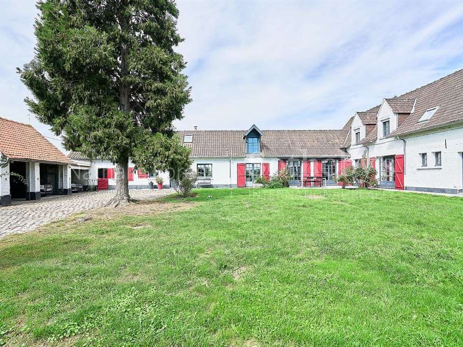 Maison Linselles