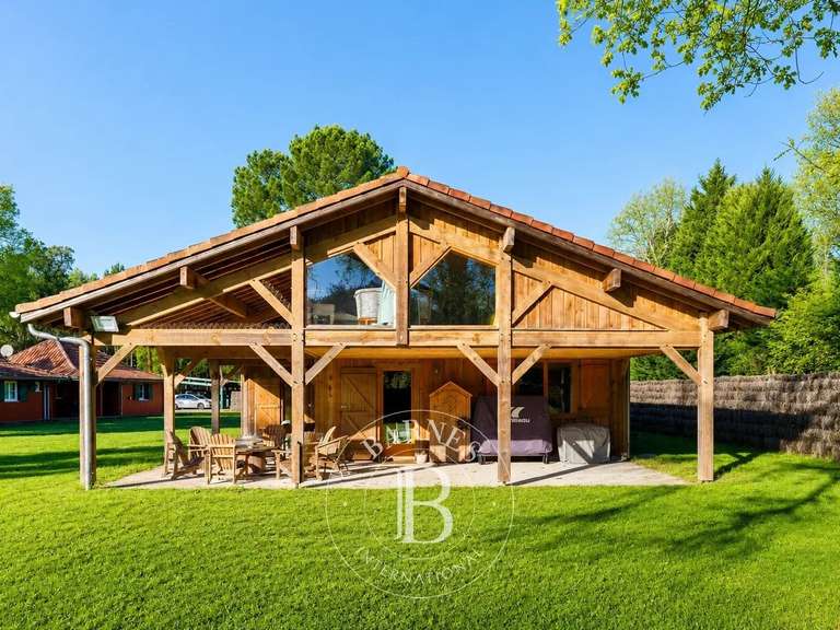 Maison Linxe - 8 chambres - 390m²