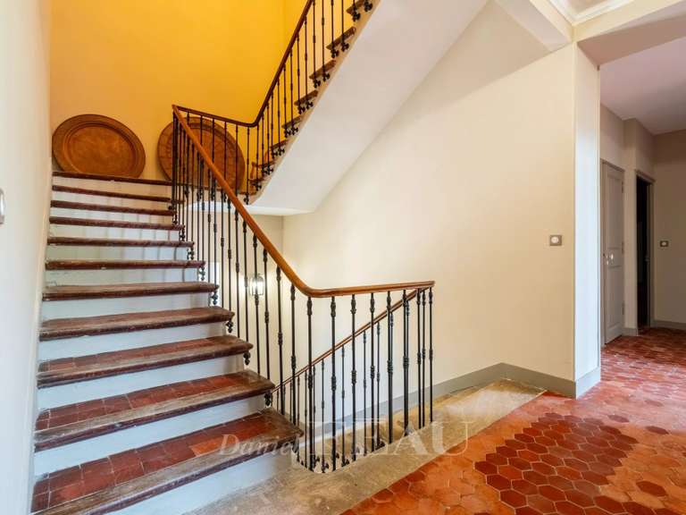 Domaine viticole Lirac - 10 chambres - 2766m²