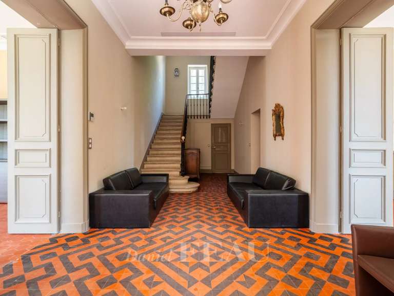 Domaine viticole Lirac - 10 chambres - 2766m²
