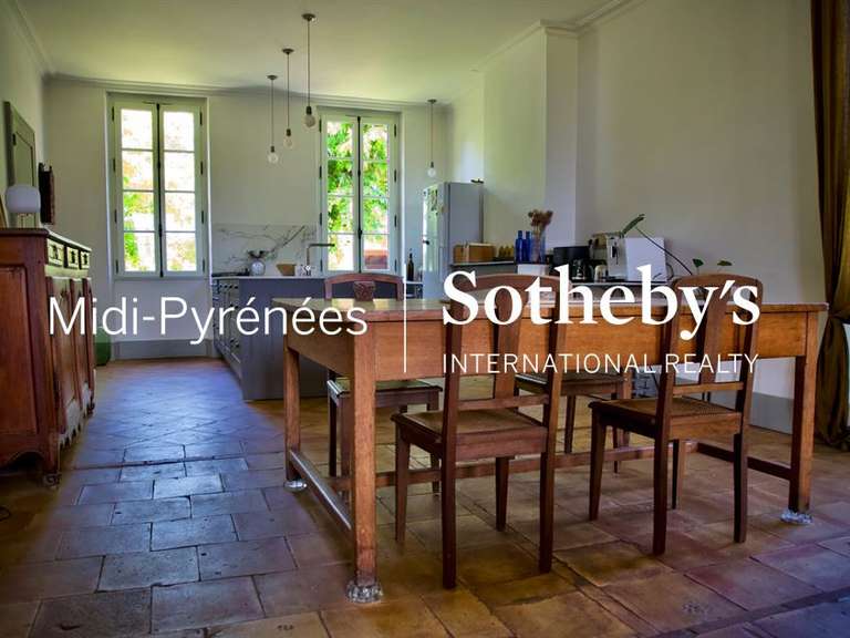 Maison Lisle-sur-Tarn - 5 chambres - 265m²