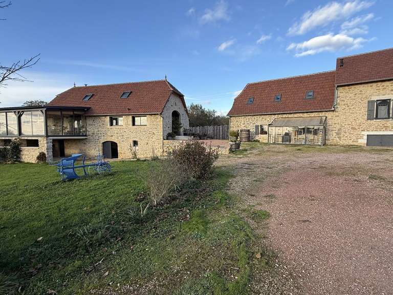 House Lissac-et-Mouret - 4 bedrooms - 205m²