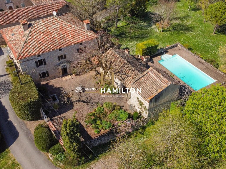 Maison Livers-Cazelles - 3 chambres - 285m²