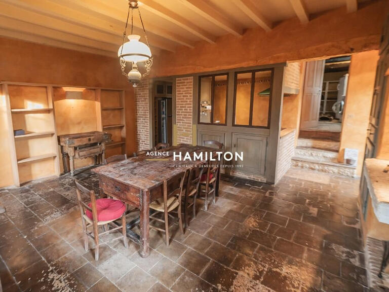 Maison Livers-Cazelles - 3 chambres - 285m²