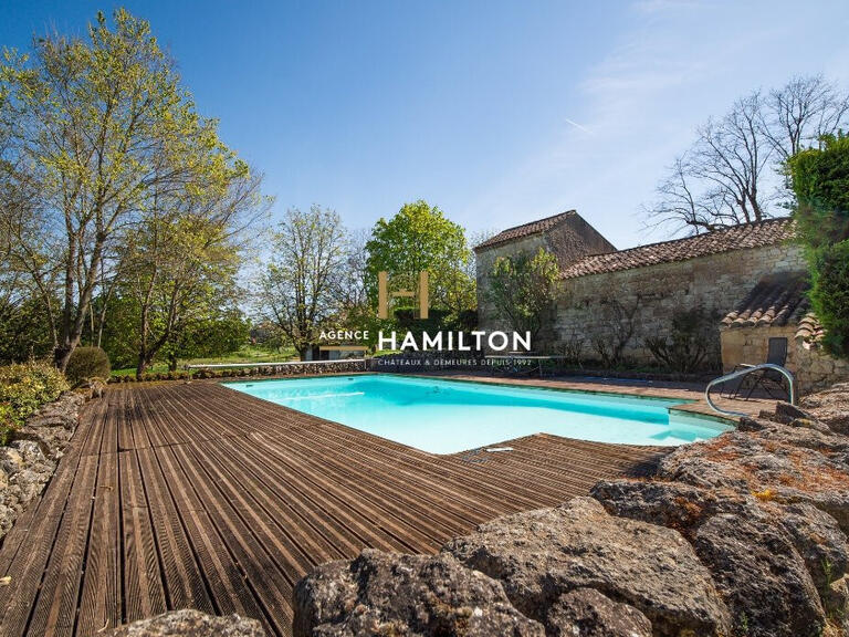 Maison Livers-Cazelles - 3 chambres - 285m²