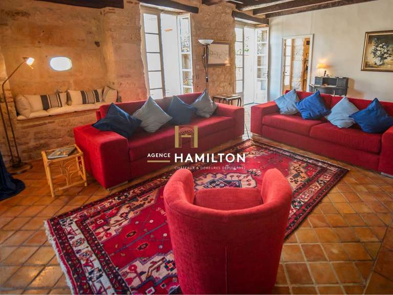 Maison Livers-Cazelles - 11 chambres - 506m²