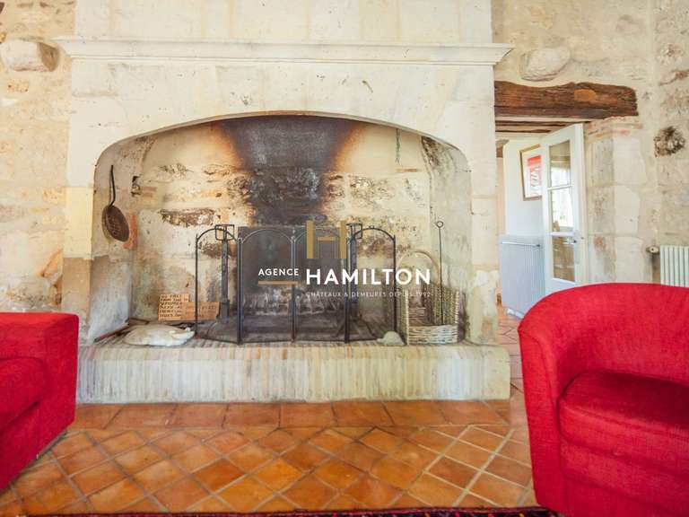 Maison Livers-Cazelles - 11 chambres - 506m²