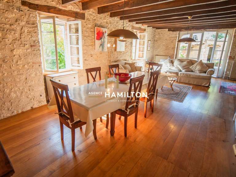 Maison Livers-Cazelles - 11 chambres - 506m²