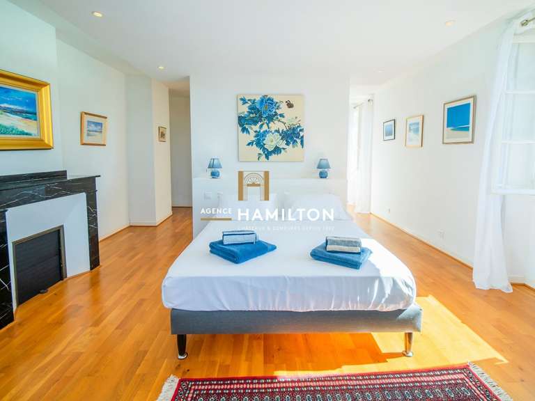 Maison Livers-Cazelles - 11 chambres - 506m²