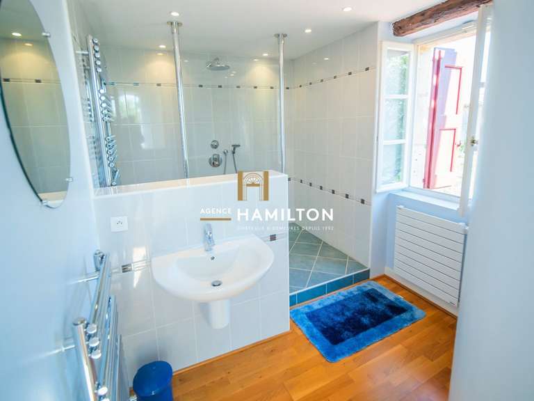 Maison Livers-Cazelles - 11 chambres - 506m²