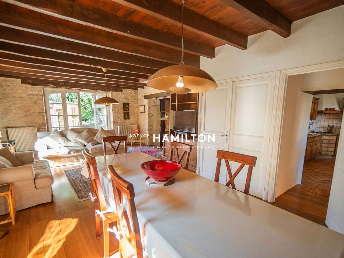 Maison Livers-Cazelles