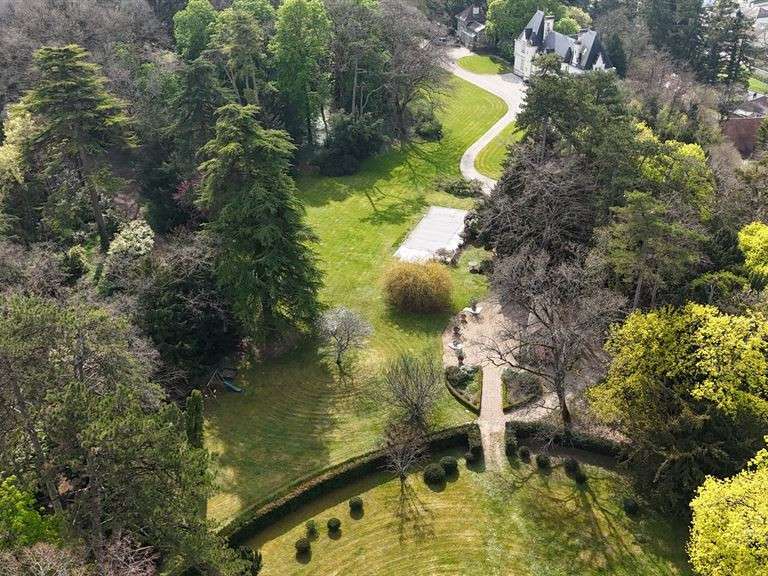 Castle Loches - 8 bedrooms - 494m²