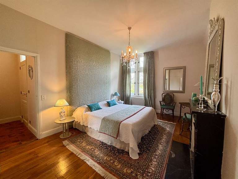 Castle Loches - 8 bedrooms - 494m²