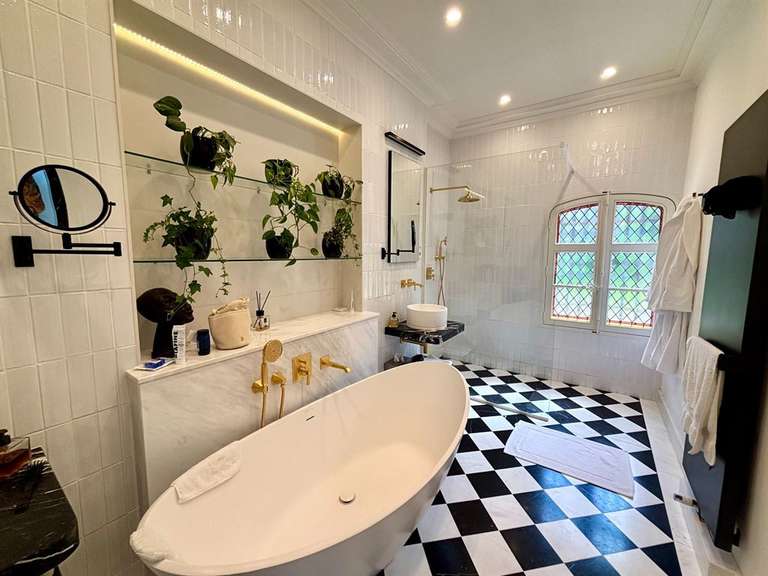 Castle Loches - 8 bedrooms - 494m²