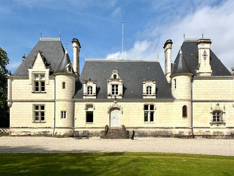 Château Loches - 8 chambres - 514m²