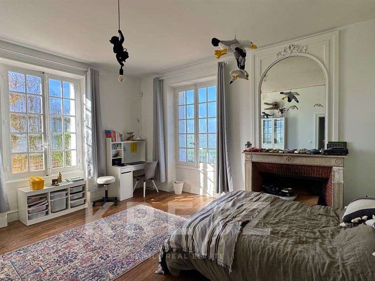 Château Loches - 20 chambres - 1430m²