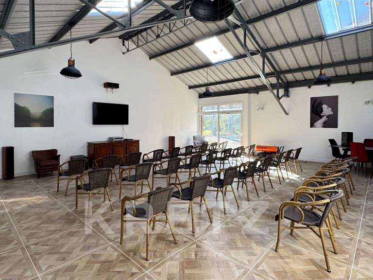 Château Loches - 20 chambres - 1430m²