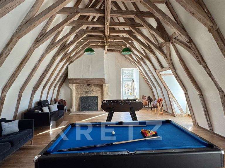 Château Loches - 20 chambres - 1430m²