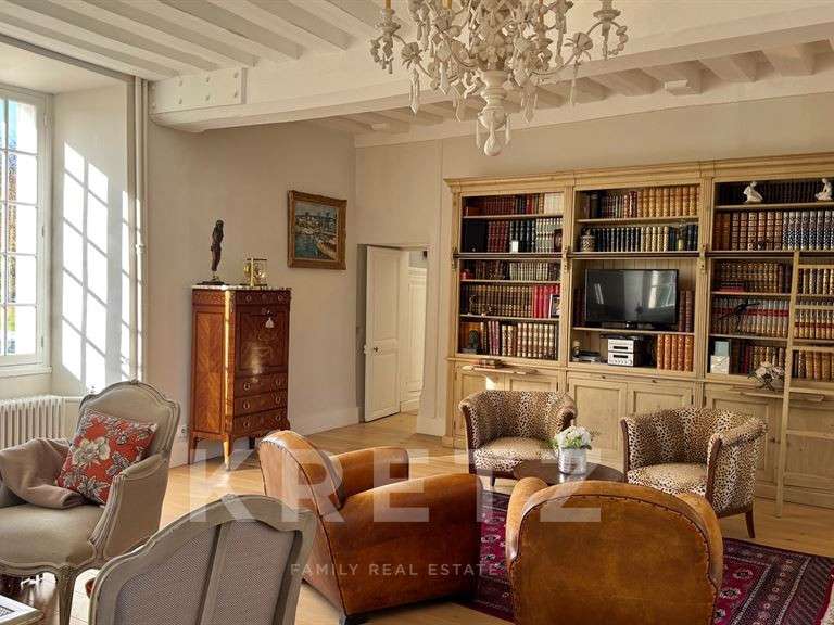 Château Loches - 20 chambres - 1430m²