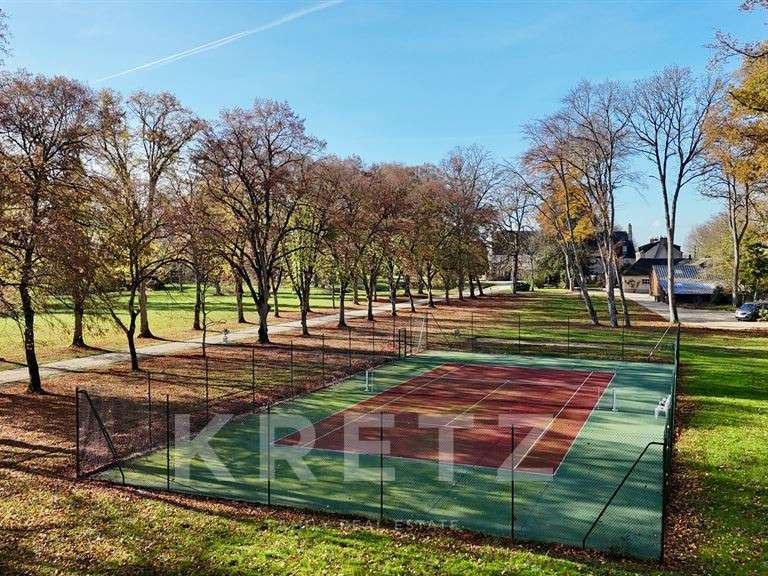 Château Loches - 20 chambres - 1430m²