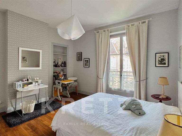 Maison Loches - 9 chambres - 430m²