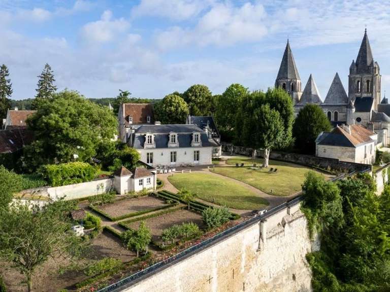 Maison Loches - 7 chambres - 240m²