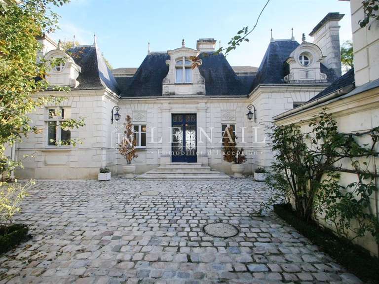 Maison Loches - 7 chambres - 240m²