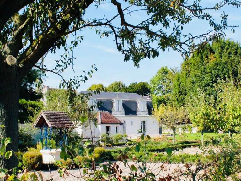 Manor Loches - 7 bedrooms - 321m²