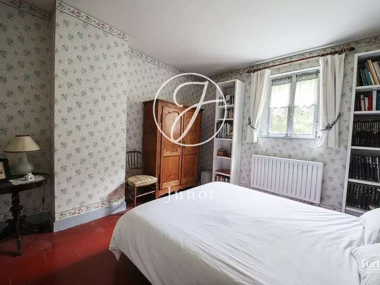 Propriété Loches - 8 chambres - 263m²