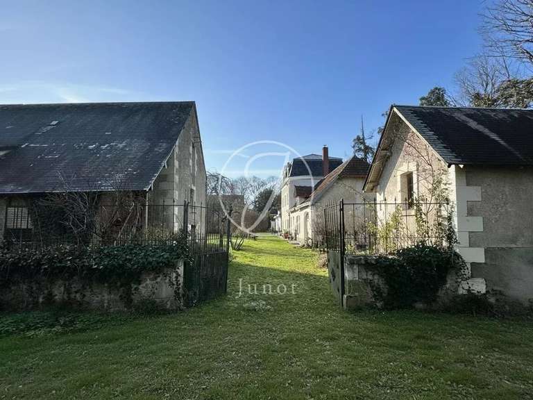 Propriété Loches - 8 chambres - 263m²