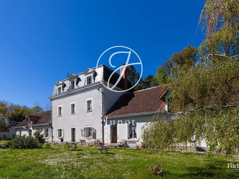 Propriété Loches - 8 chambres - 263m²