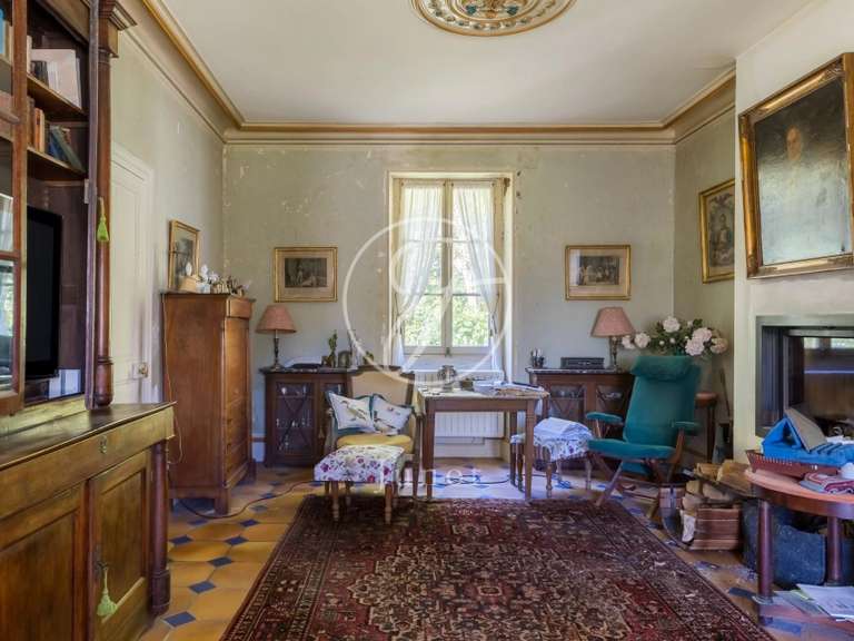 Propriété Loches - 8 chambres - 263m²