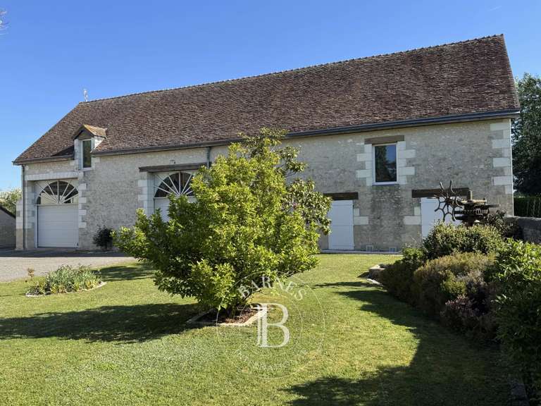 Propriété Loches - 6 chambres - 248m²
