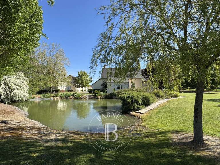 Propriété Loches - 6 chambres - 248m²