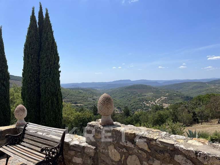 Maison Lodève - 2 chambres - 140m²