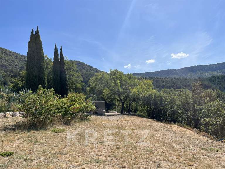 Maison Lodève - 2 chambres - 140m²