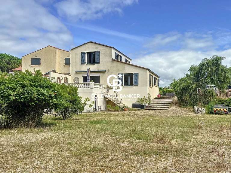 Maison Longeville-sur-Mer - 5 chambres - 203m²