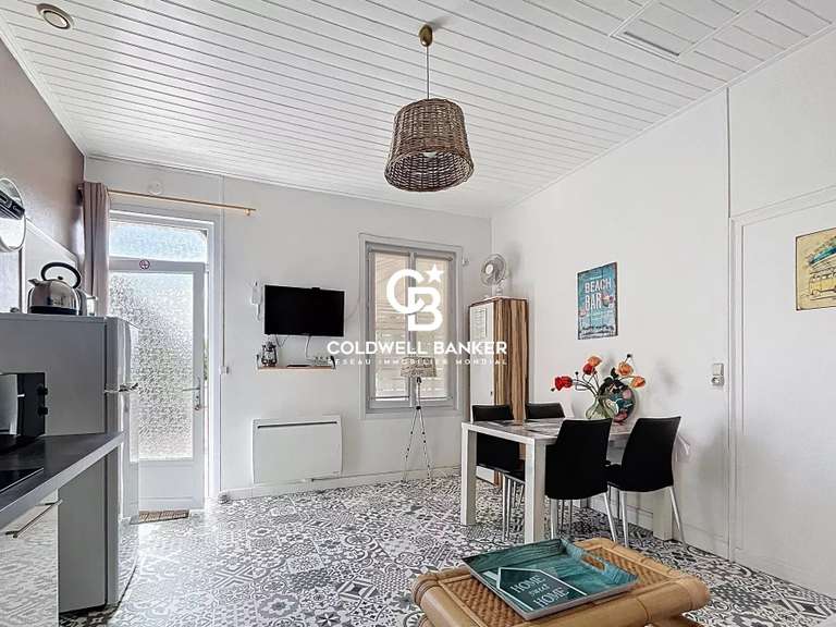 Maison Longeville-sur-Mer - 5 chambres - 203m²